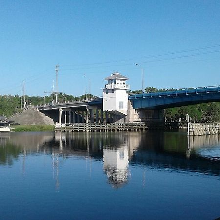 Big River Marina & Lodge Astor Exterior foto