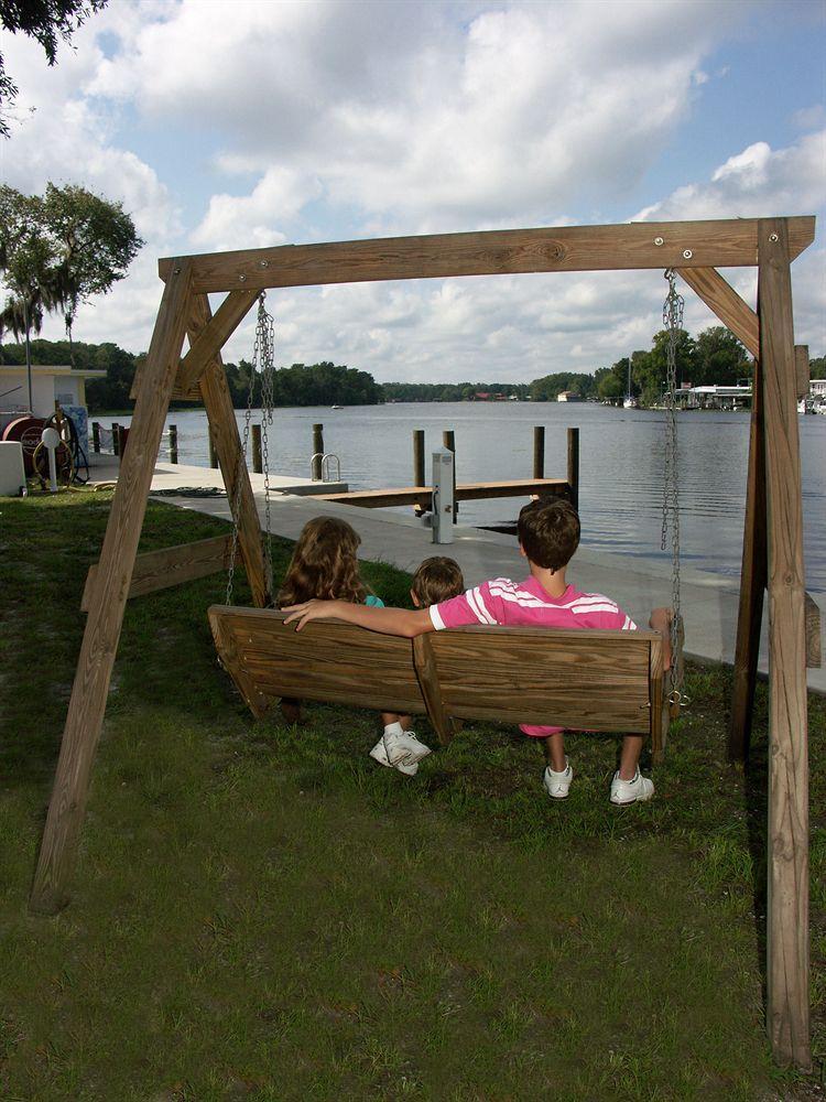 Big River Marina & Lodge Astor Exterior foto