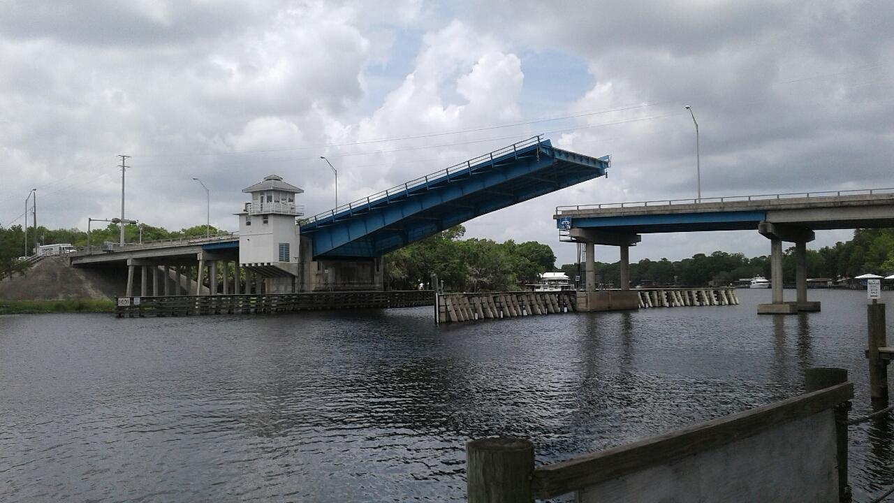 Big River Marina & Lodge Astor Exterior foto