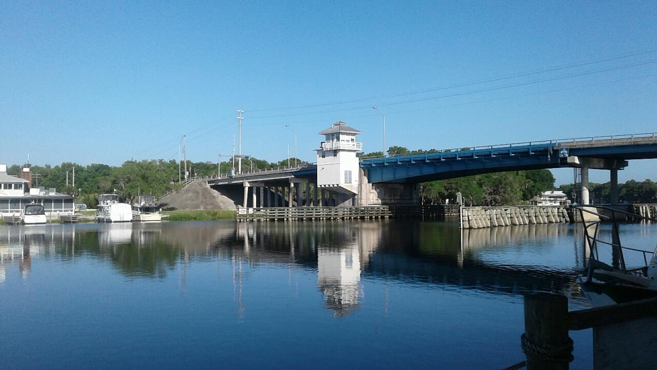 Big River Marina & Lodge Astor Exterior foto